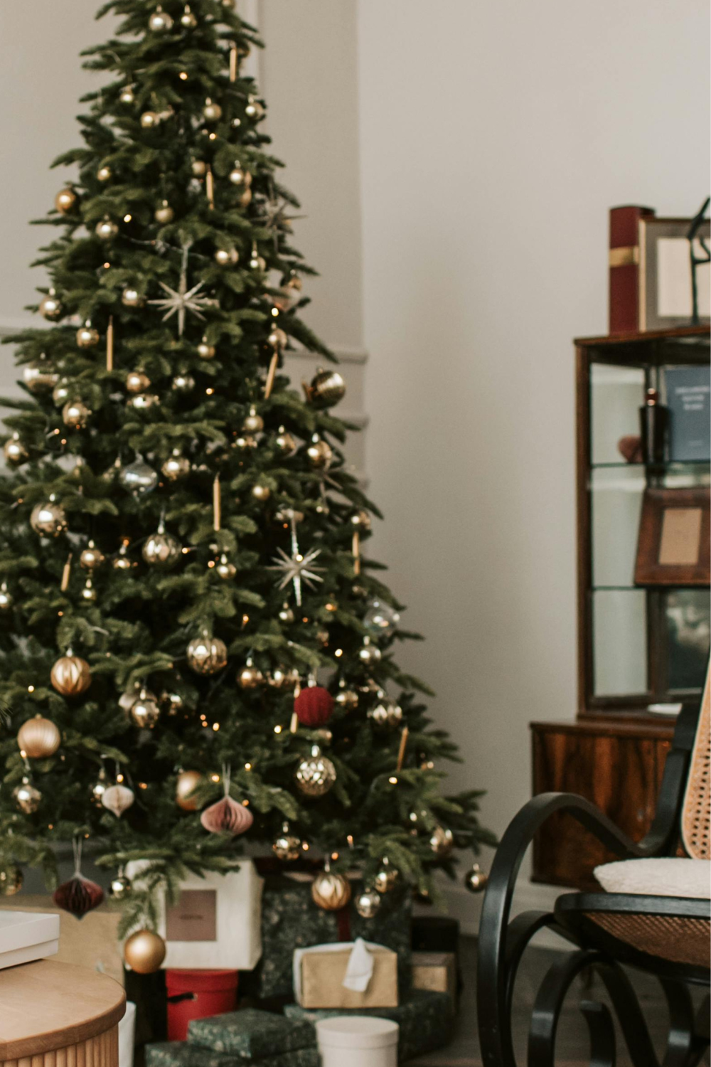 how to romanticize Christmas season.