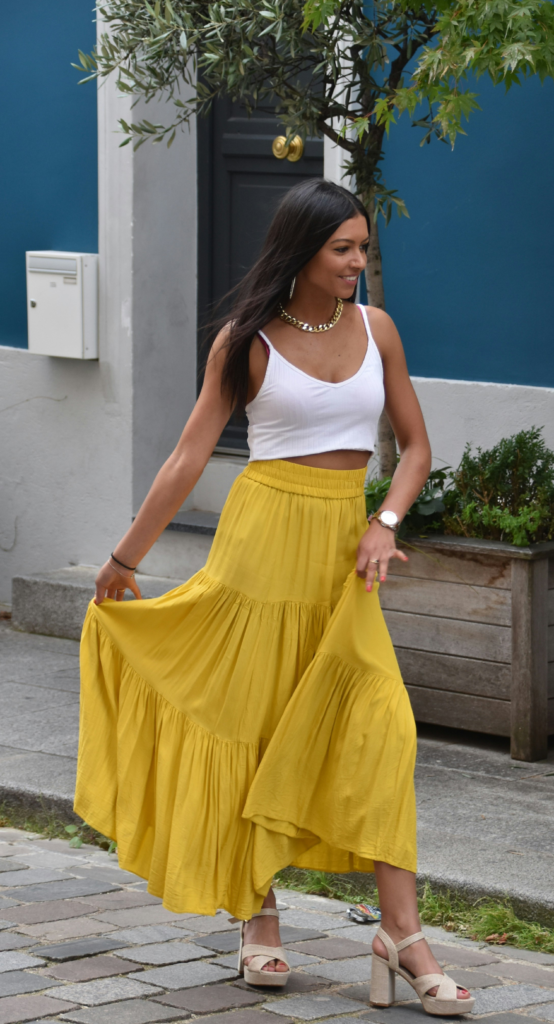 feminine summer outfits
